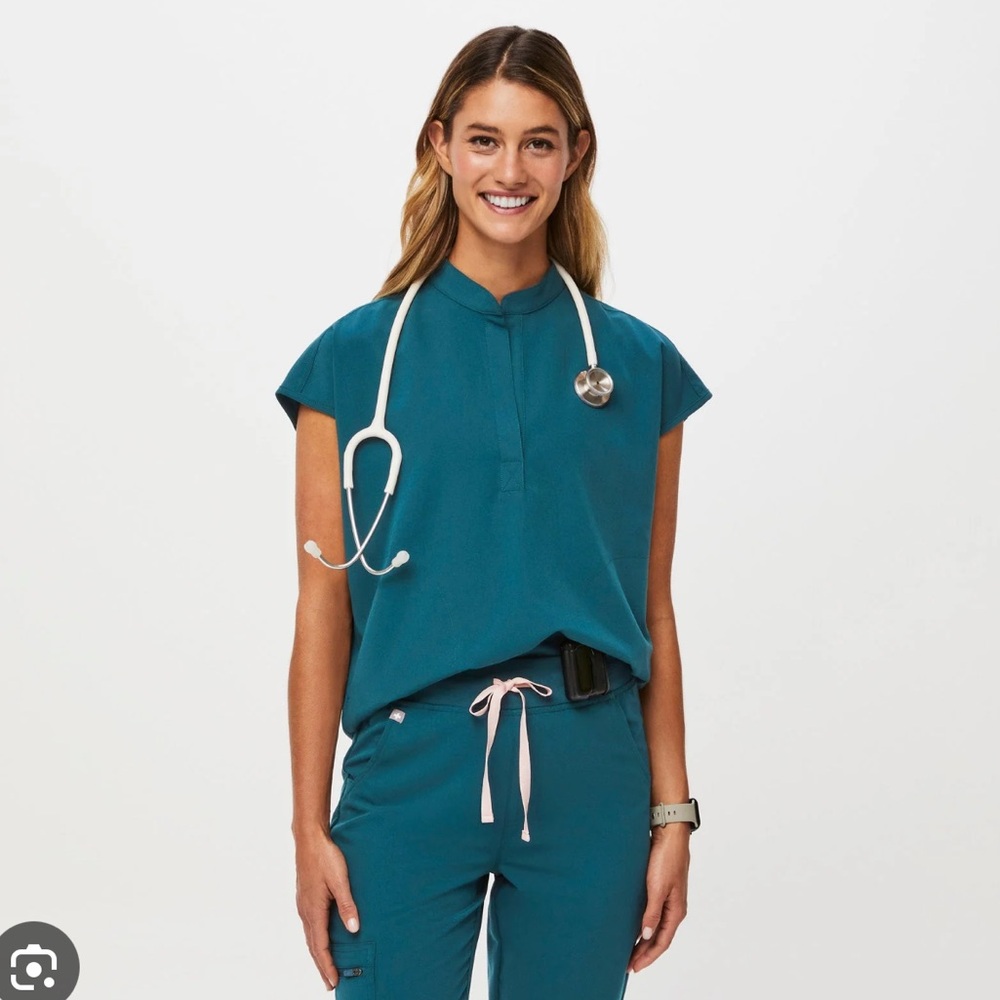 Figs Rafaela Shirt XS and Zamora Joggers M tall set CARIBBEAN BLUE